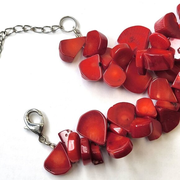 Red Teardrop Chunky Coral Necklace - Picture 10 of 16